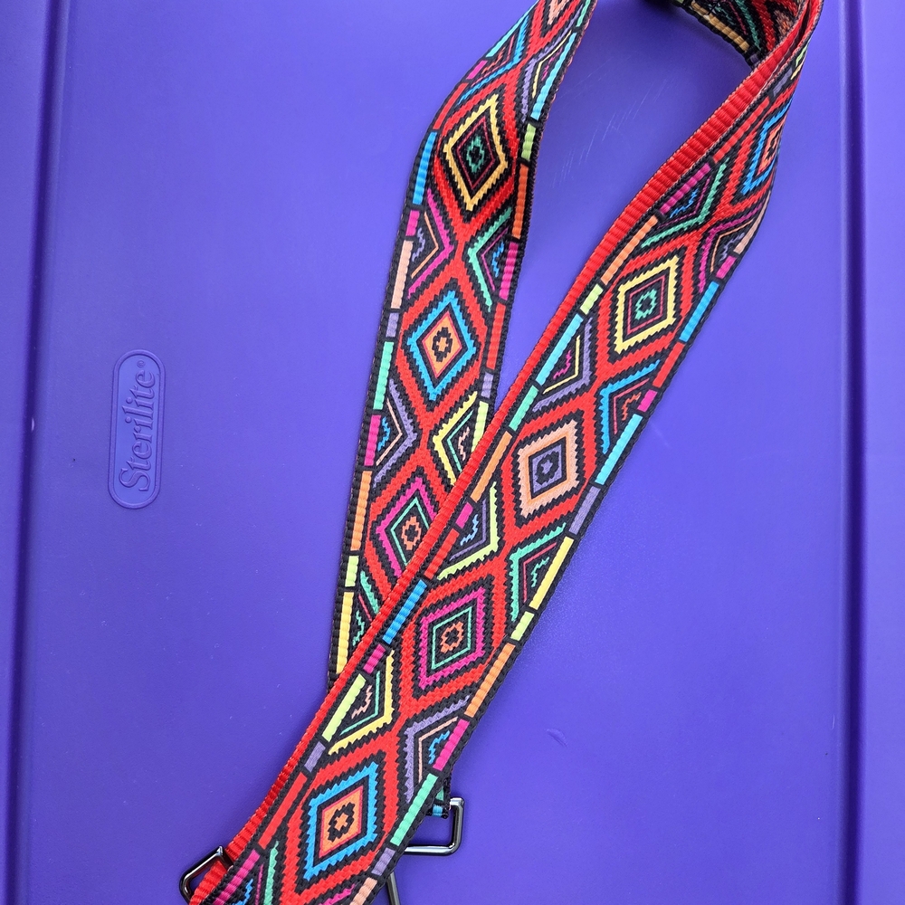 Multicolor Geometric Pattern Strap - image 5
